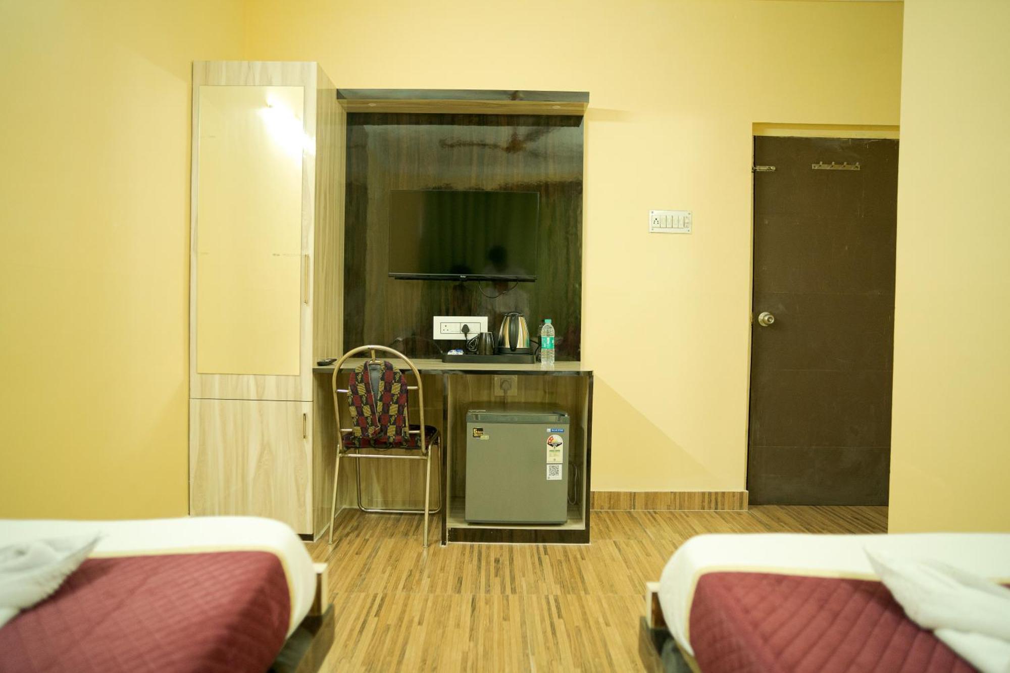 Hotel Ta-Tin Durgāpur Exterior photo